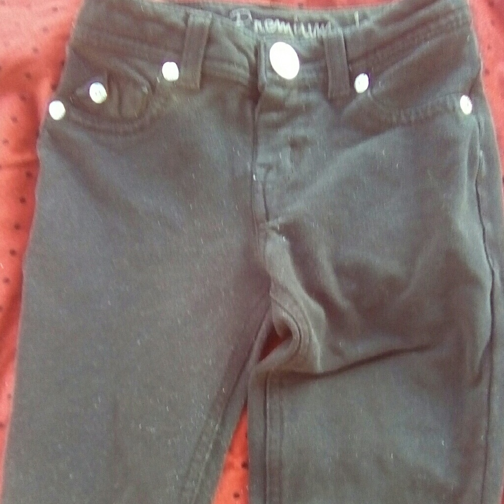Jean's - Picture 2 of 3